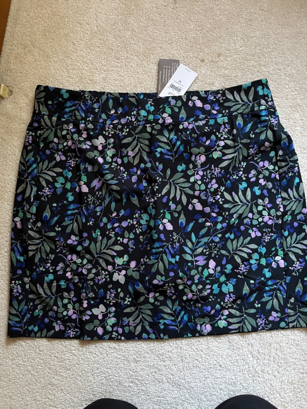 J. Jill NWT Black Mini Skort with Green & Purple Leaf Print Sz M